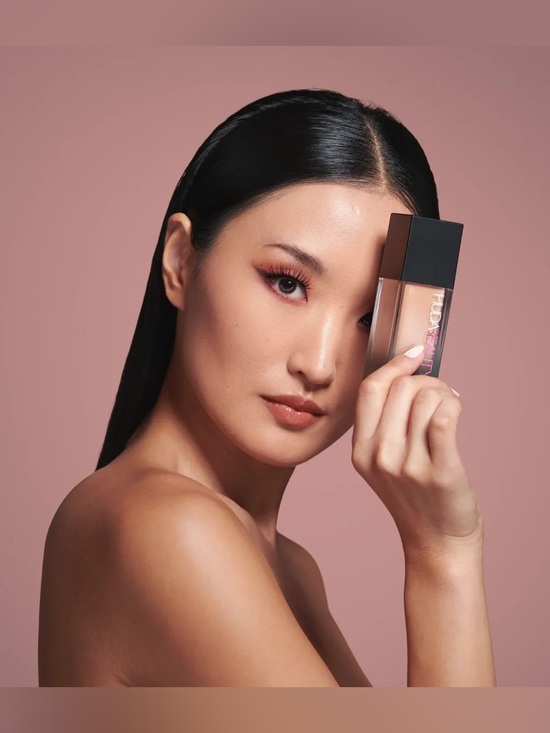 HUDA BEAUTY Other - #120B Huda Beauty #FauxFilter Luminous Matte Foundation NWT